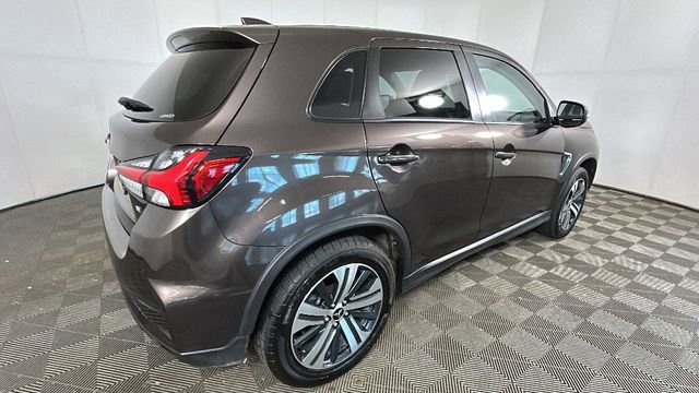 Used 2024 Mitsubishi Outlander Sport SE AWD/4WD image 3