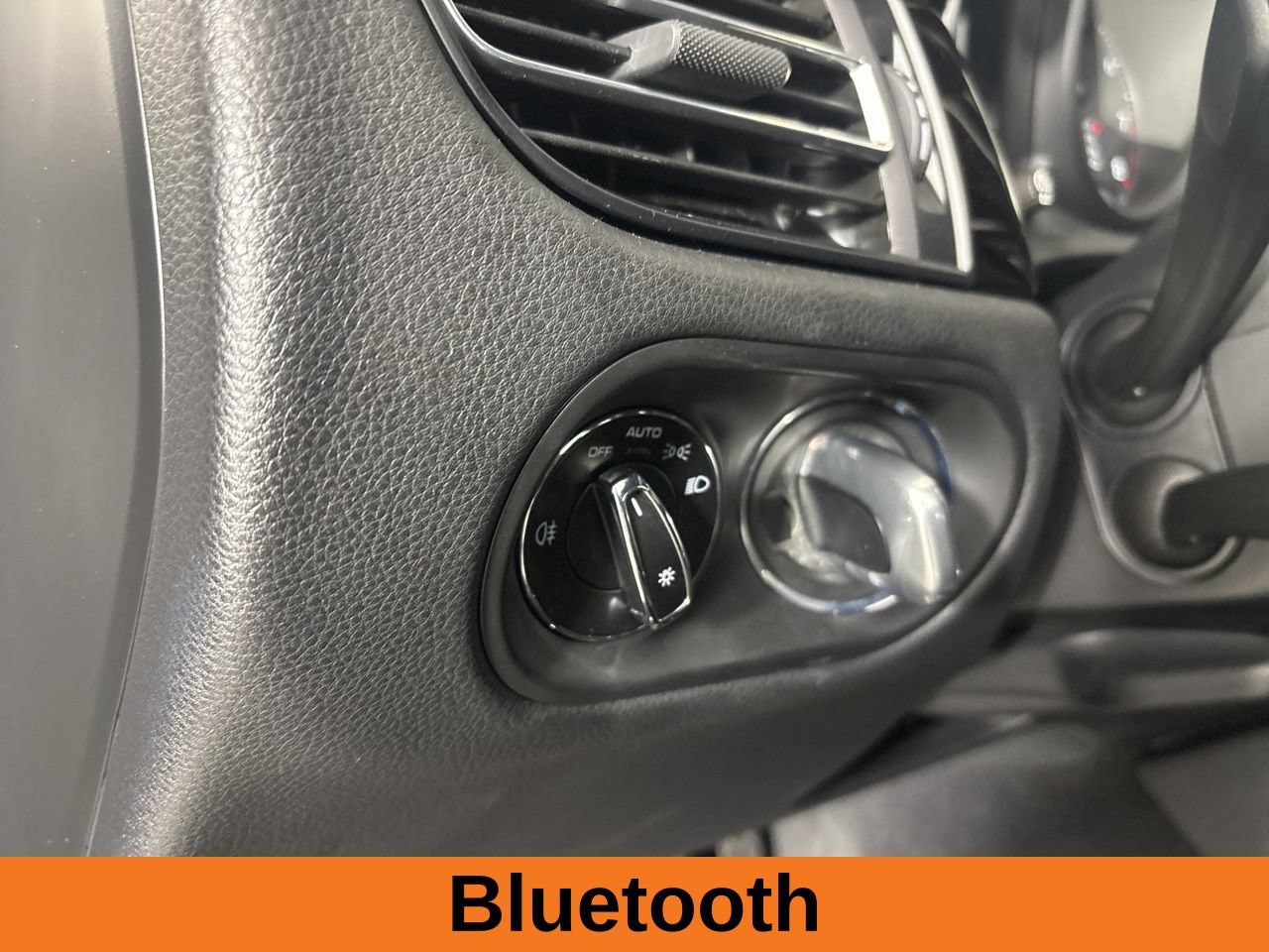 Used 2022 Porsche Macan AWD/4WD image 10
