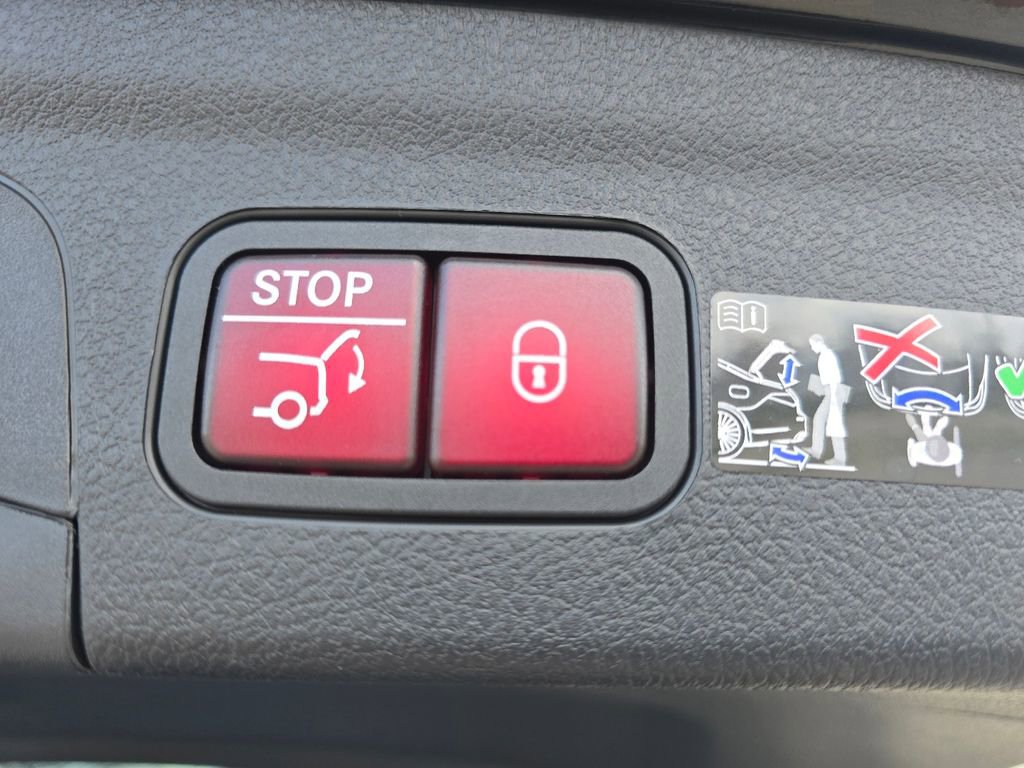 New 2026 Mercedes-Benz GLE 63 AMG S image 19