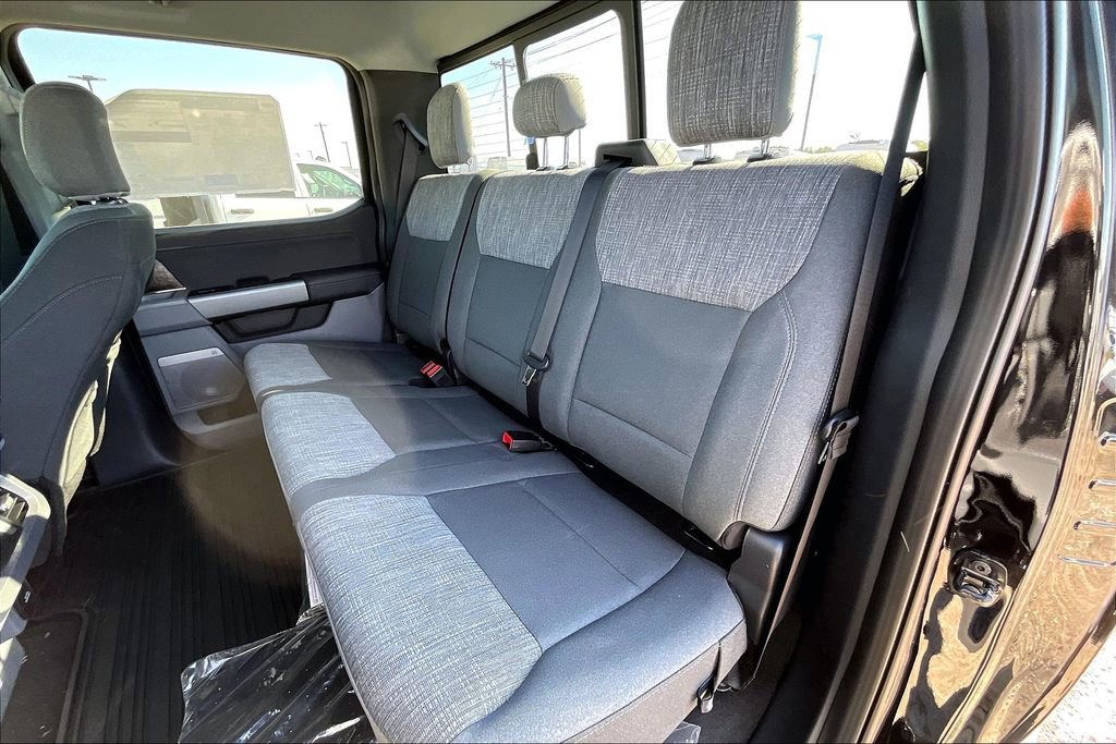 New 2026 Ford F250 XLT w/ XLT Premium Package image 24