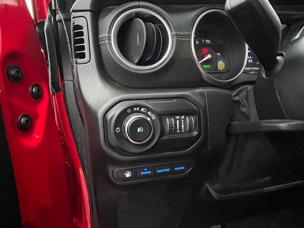 Used 2021 Jeep Wrangler Unlimited Sahara w/ Cold Weather Group image 12