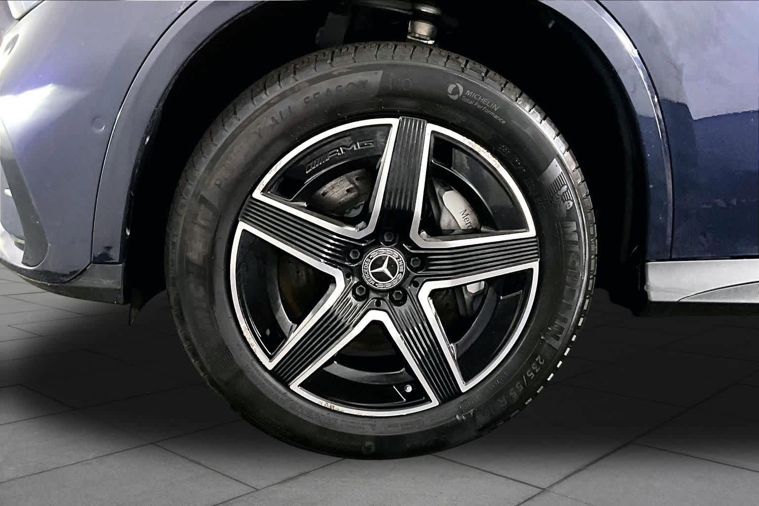 Used 2023 Mercedes-Benz GLC 300 4MATIC image 11