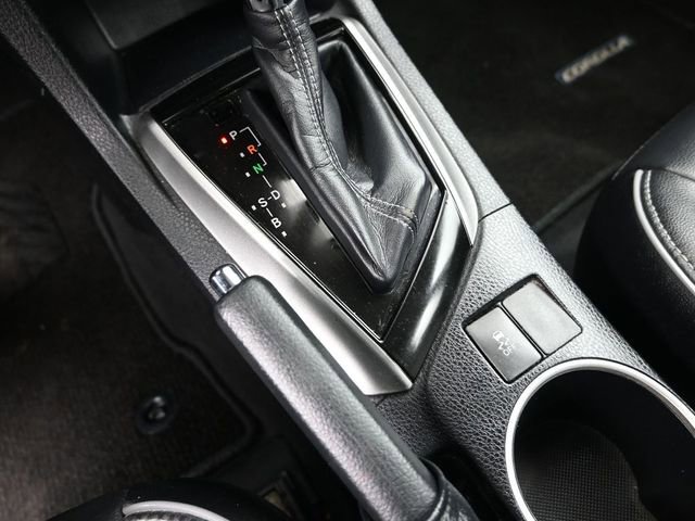 Used 2015 Toyota Corolla LE Premium image 16