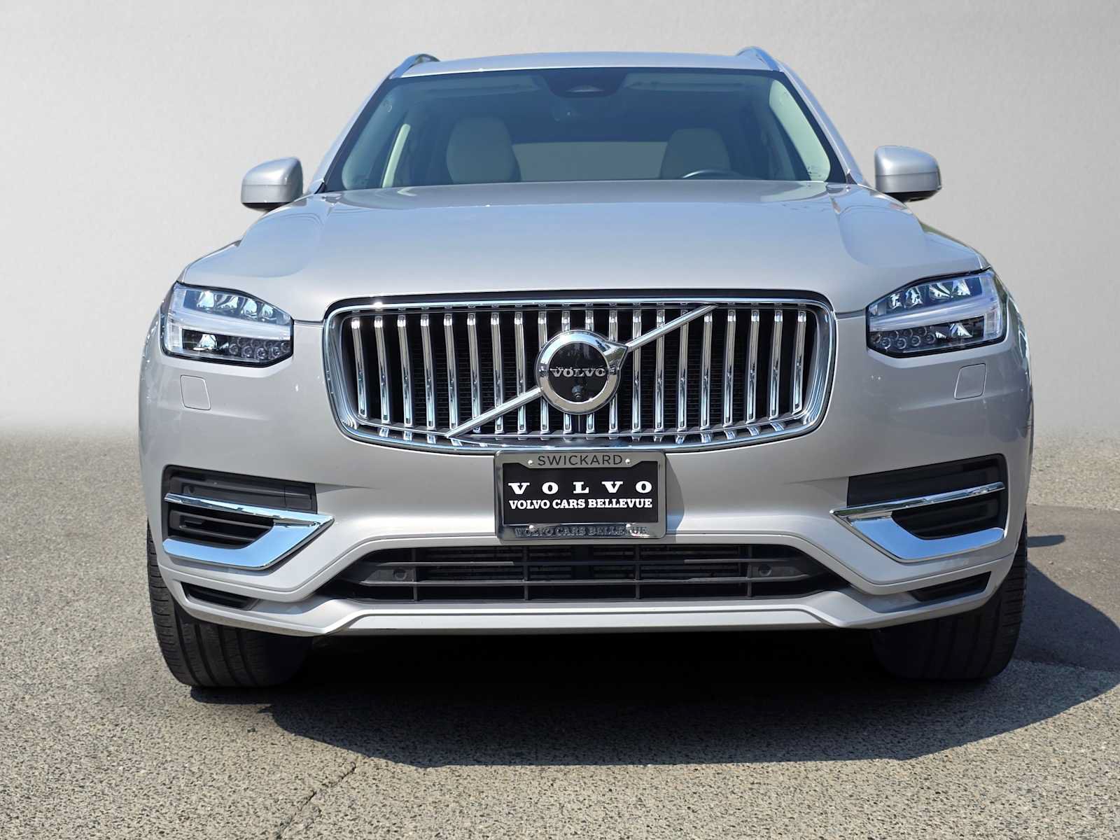 Certified 2023 Volvo XC90 T8 Plus AWD/4WD image 9