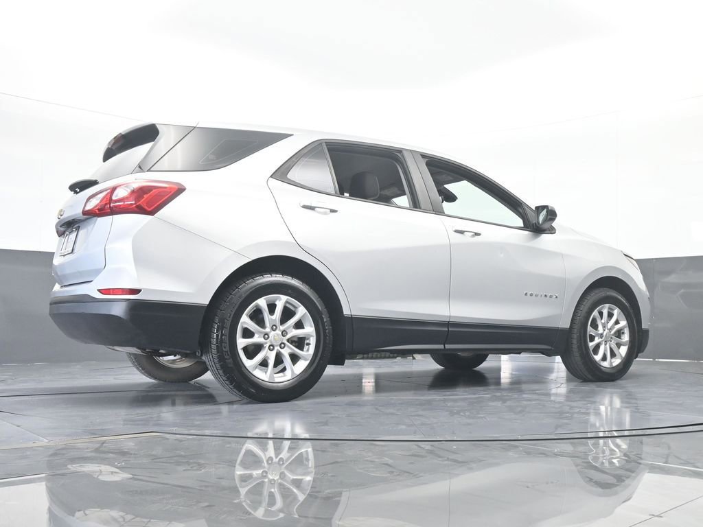 Used 2020 Chevrolet Equinox LS image 56