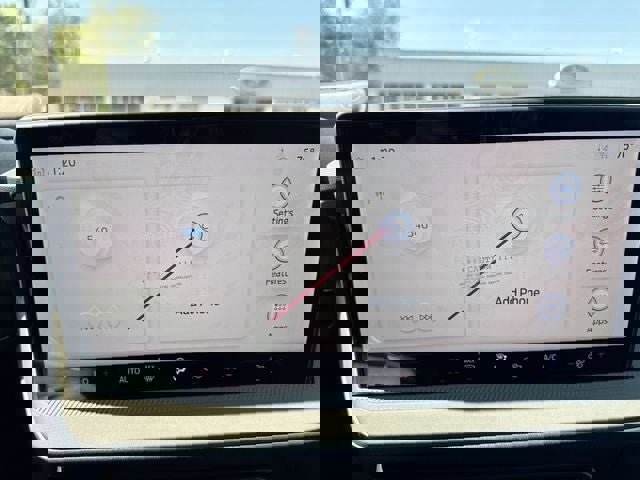 New 2025 Ford Maverick XL image 16