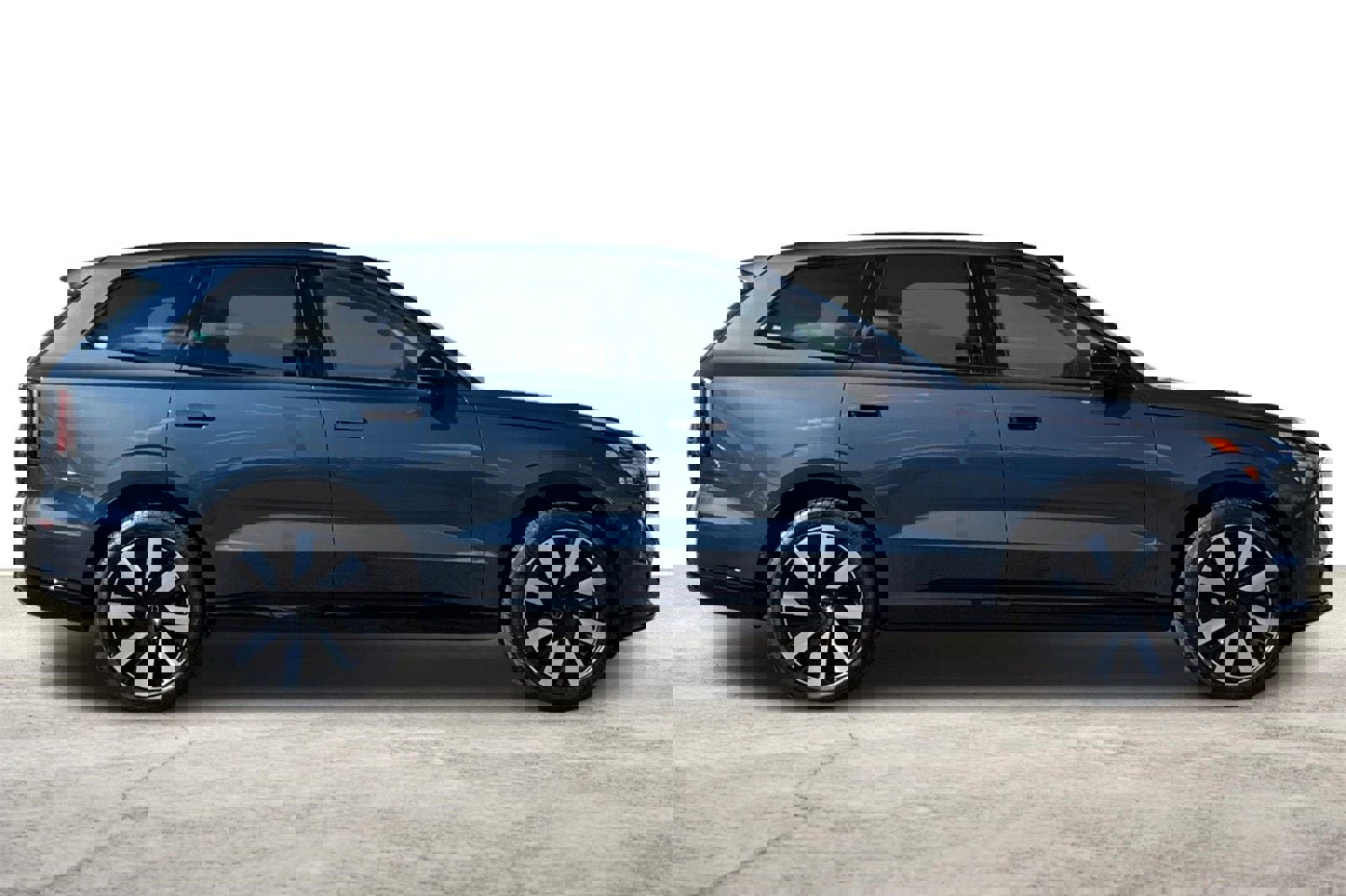 New 2025 Volvo EX90 Plus w/ Protection Package Premier image 8