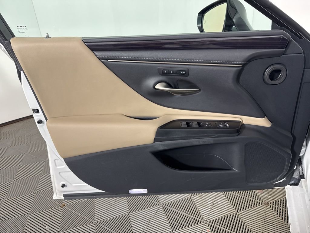 Used 2020 Lexus ES 350 w/ Premium Package image 23