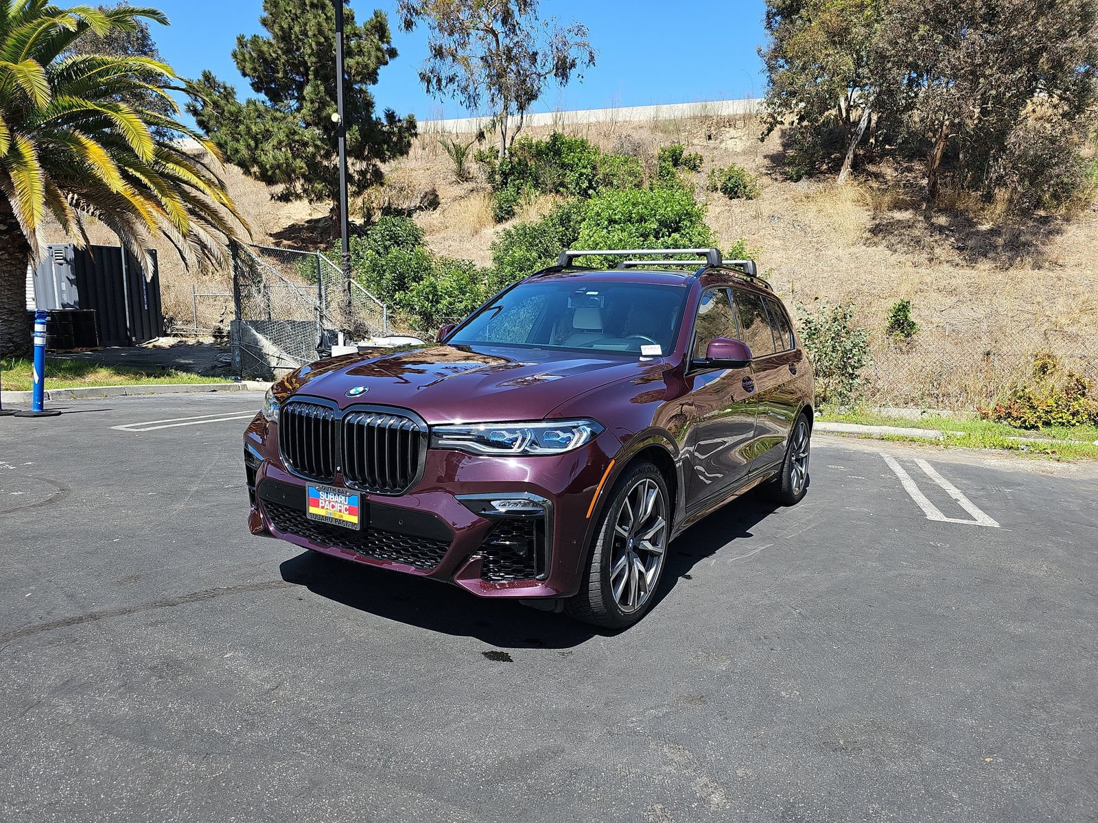 Used 2020 BMW X7 M50i w/ Executive Package AWD/4WD image 3
