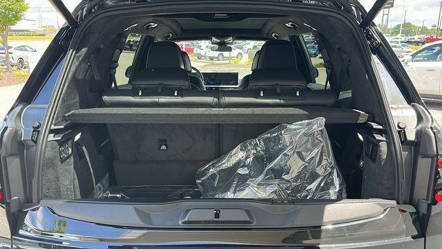 New 2026 BMW X7 M60i image 12