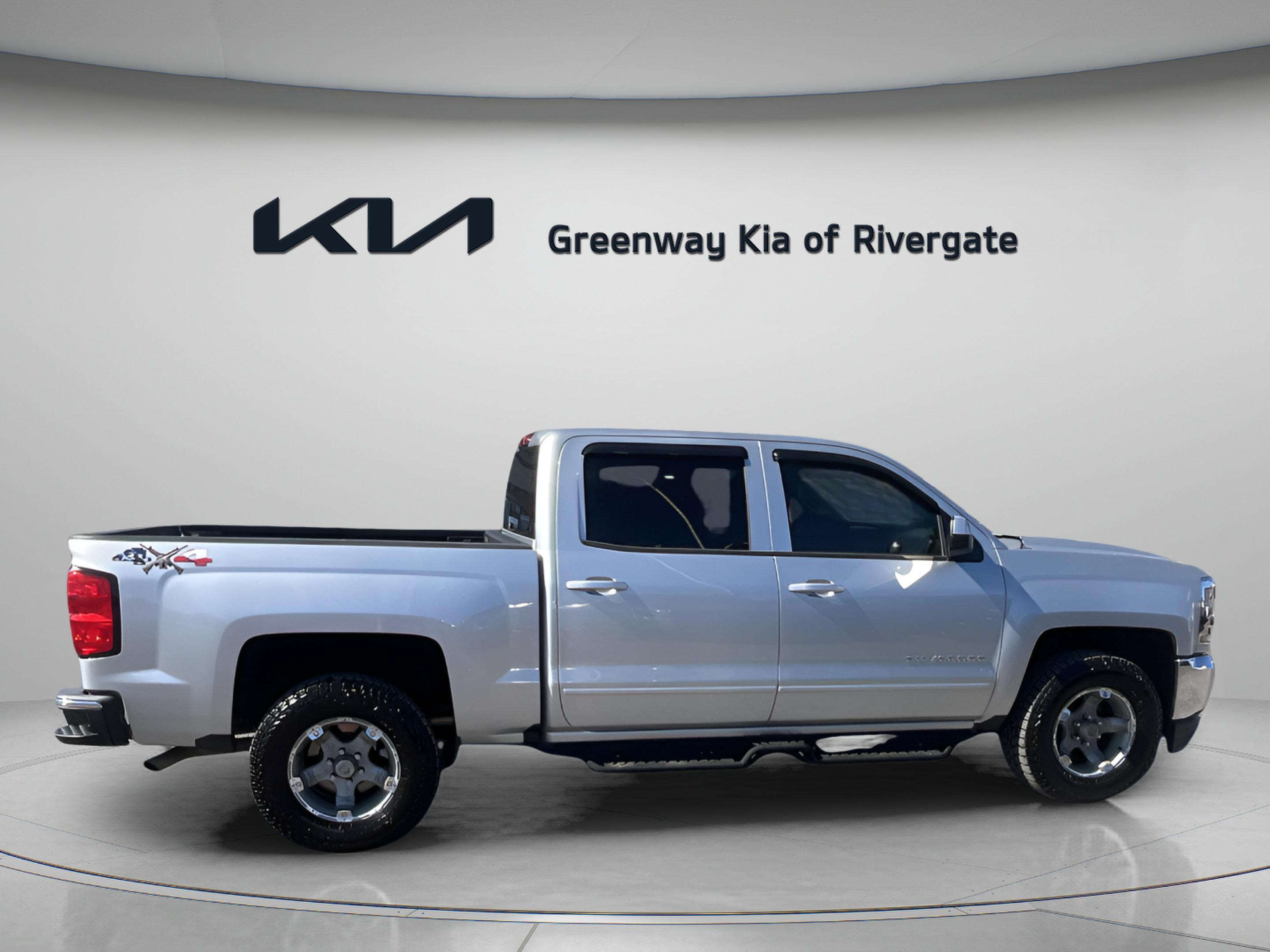 Used 2017 Chevrolet Silverado 1500 LT w/ All Star Edition AWD/4WD image 8