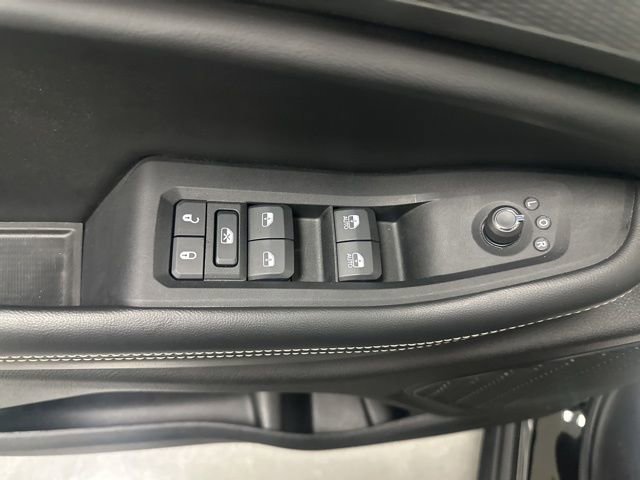 Used 2023 Jeep Grand Cherokee L Laredo image 10