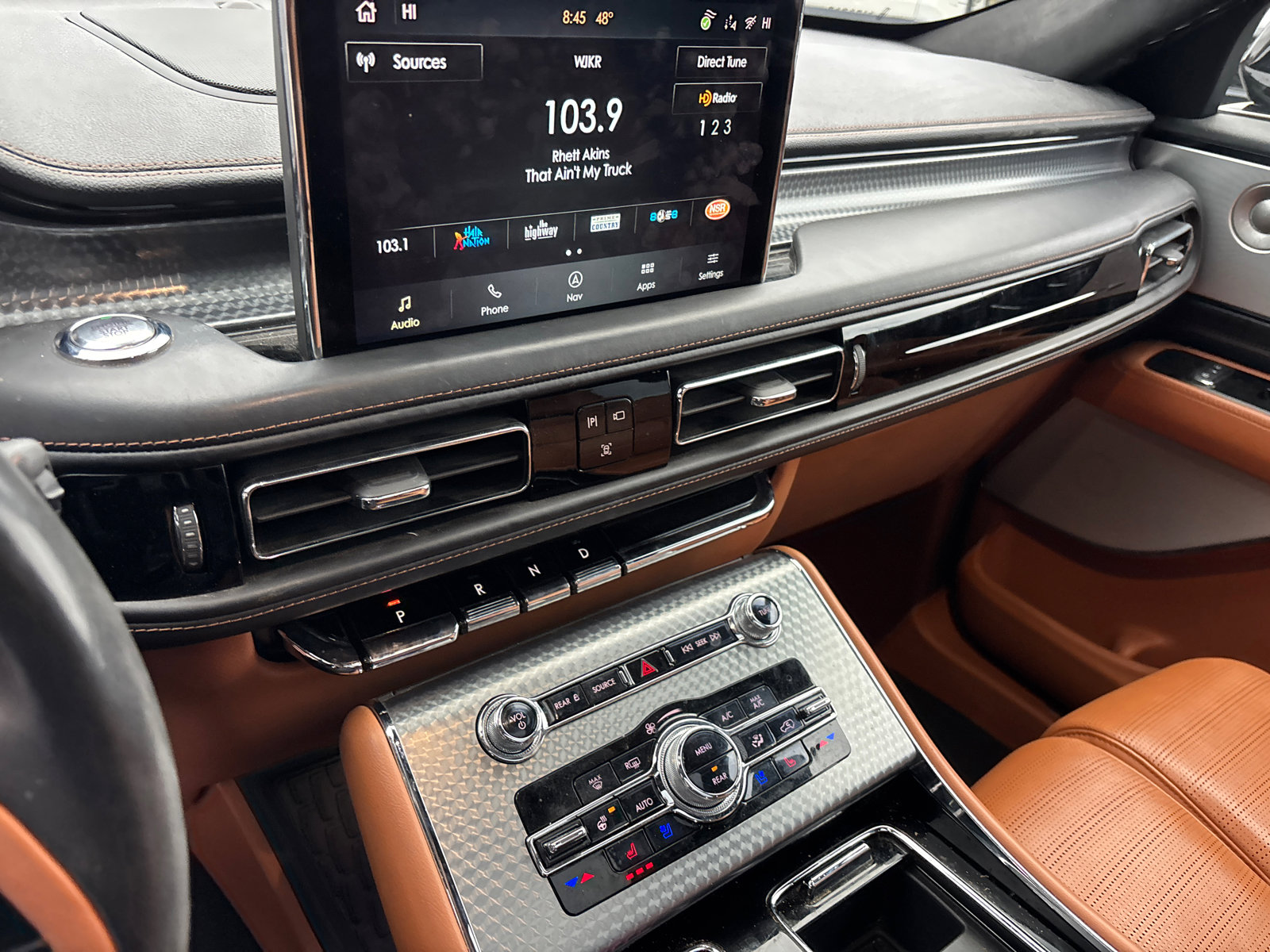 Used 2023 Lincoln Aviator Black Label w/ Class IV Trailer Tow Package image 23