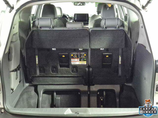 Certified 2024 Toyota Sienna XLE FWD image 28