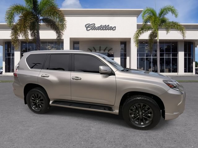 Used 2022 Lexus GX 460 Premium w/ Premium Package AWD/4WD image 17