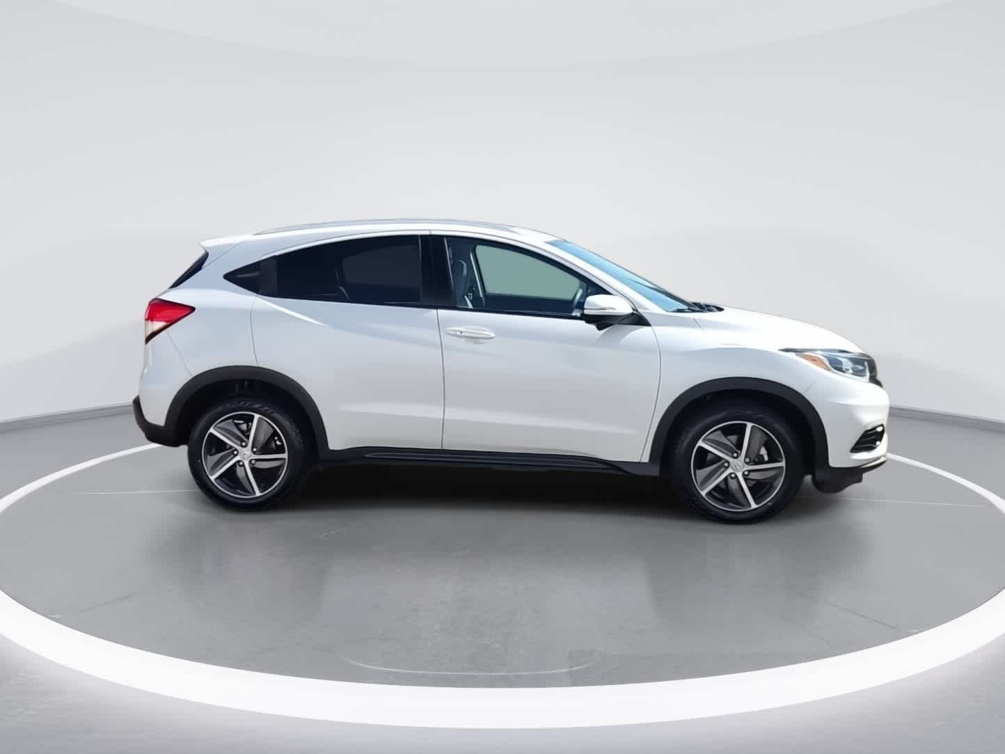 Used 2021 Honda HR-V EX image 9