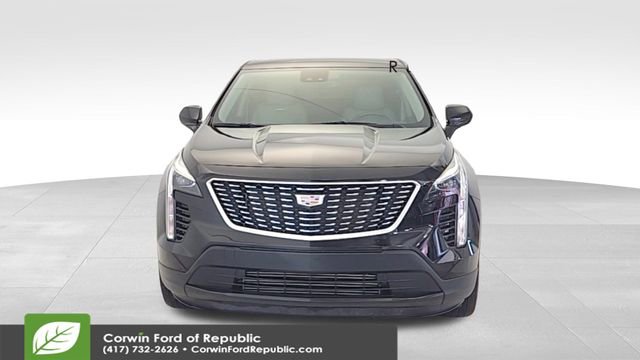 Used 2023 Cadillac XT4 Luxury image 2