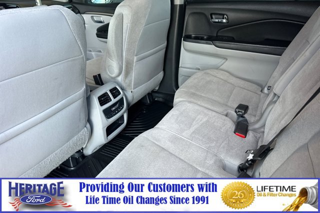 Used 2021 Honda Pilot EX image 12
