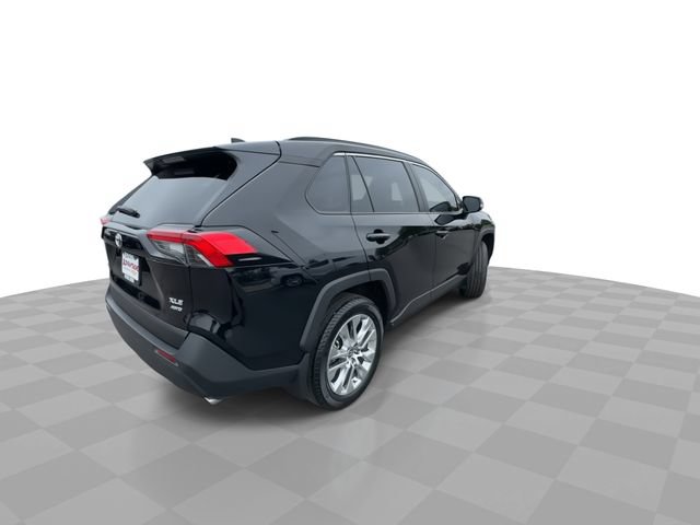 Used 2025 Toyota RAV4 XLE Premium w/ Weather Package AWD/4WD image 8