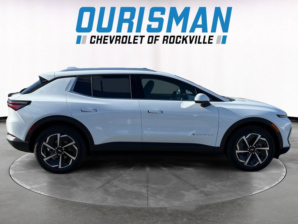 New 2026 Chevrolet Equinox EV LT image 7