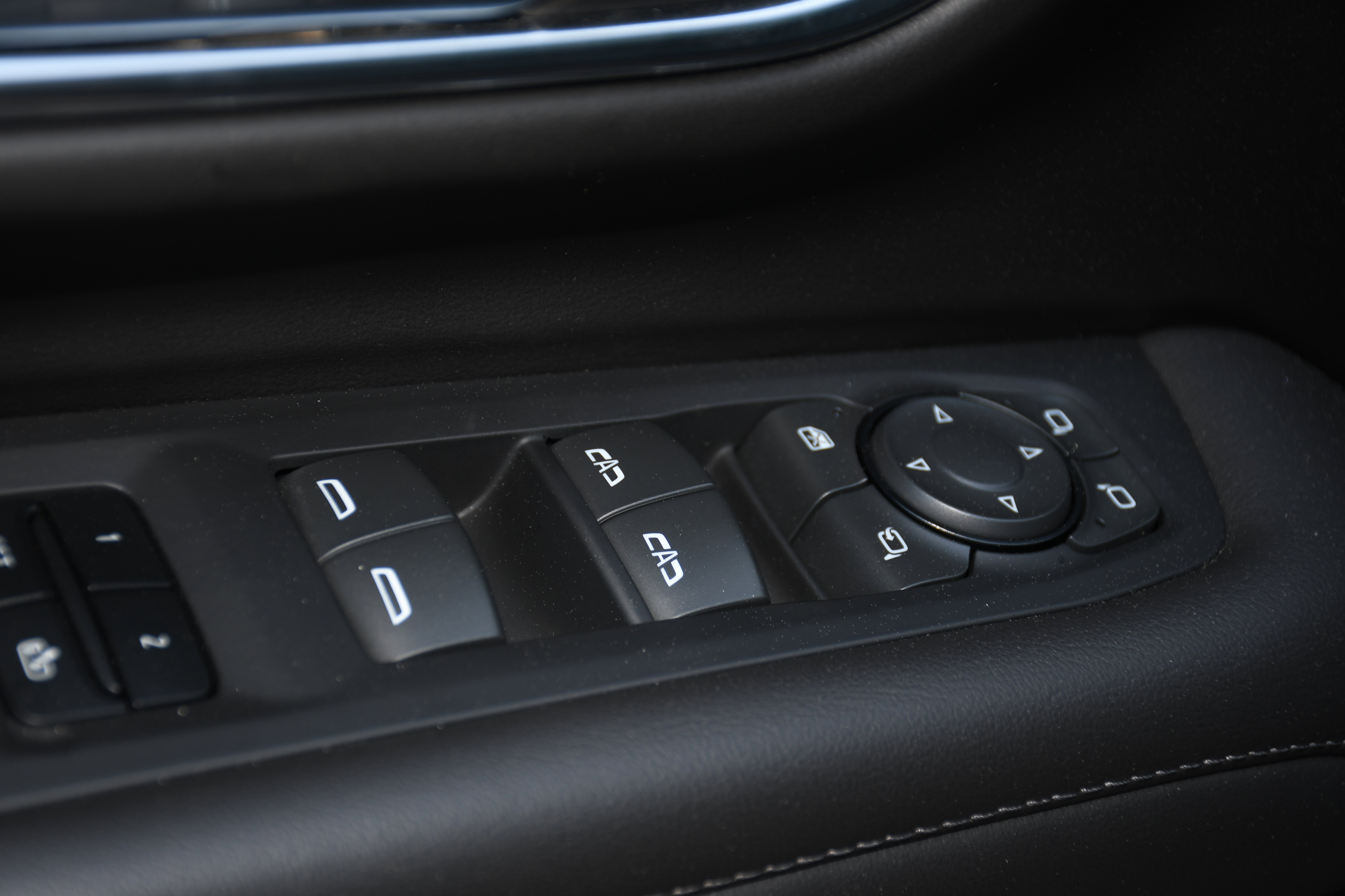 Used 2023 Chevrolet Tahoe Z71 w/ Luxury Package image 11