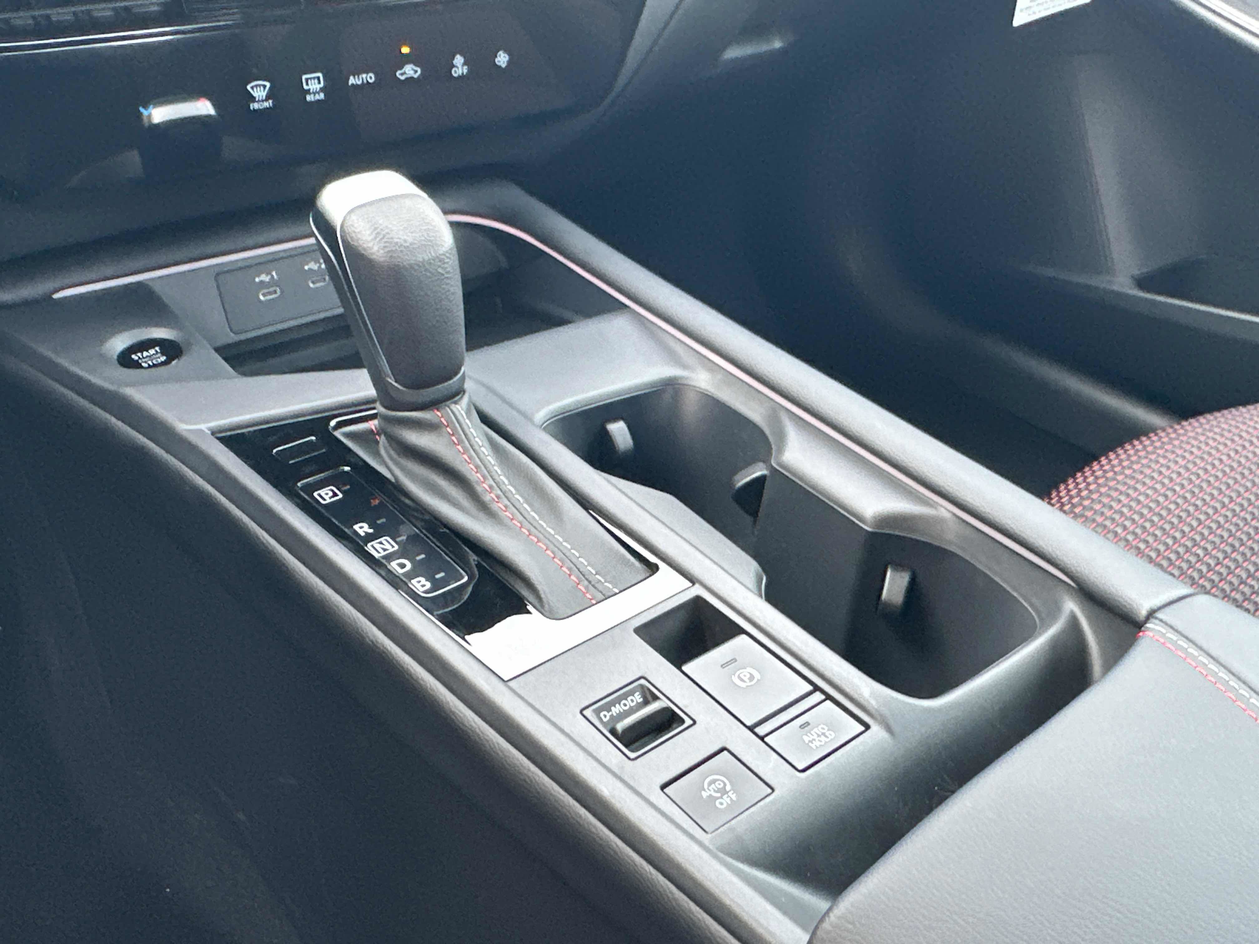 New 2026 Nissan Sentra SR w/ Floor Mat Package FWD image 31