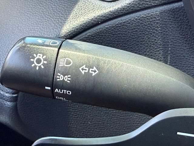 Used 2024 Toyota Corolla Cross AWD Hybrid w/ Moonroof Package image 29