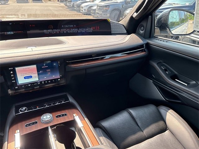 New 2025 Lincoln Navigator L Black Label image 15