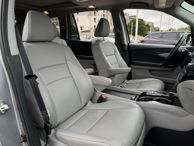 Used 2020 Honda Pilot Elite image 35