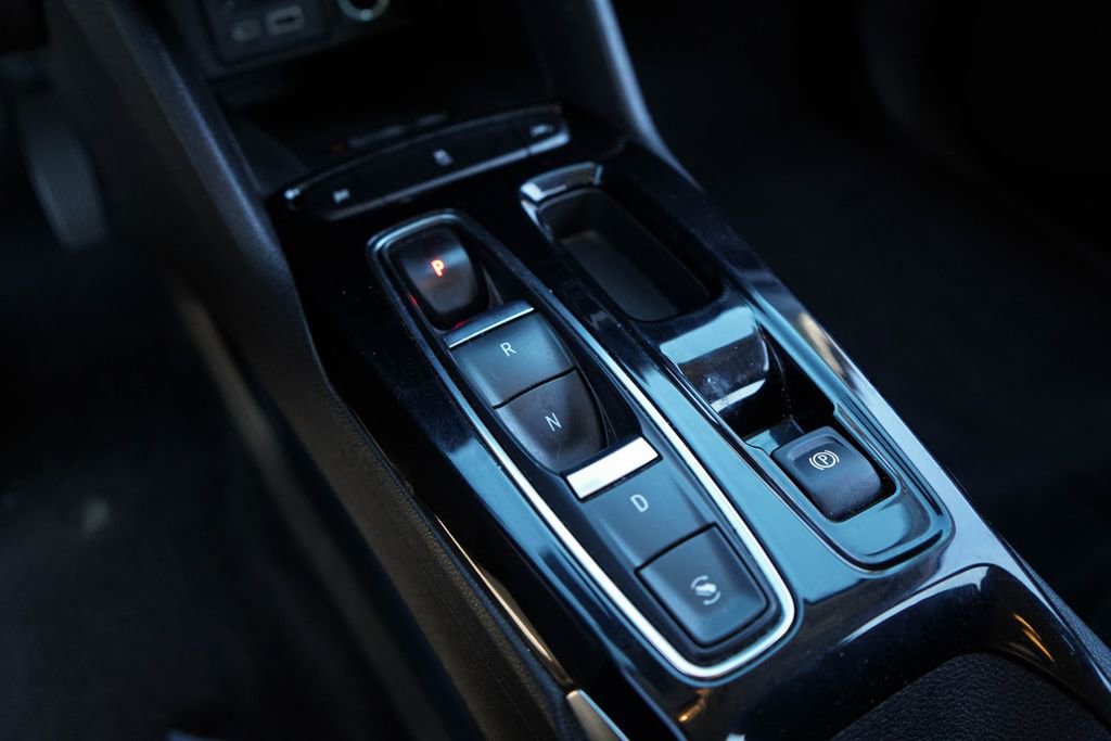 Used 2023 Chevrolet Bolt EUV LT image 30