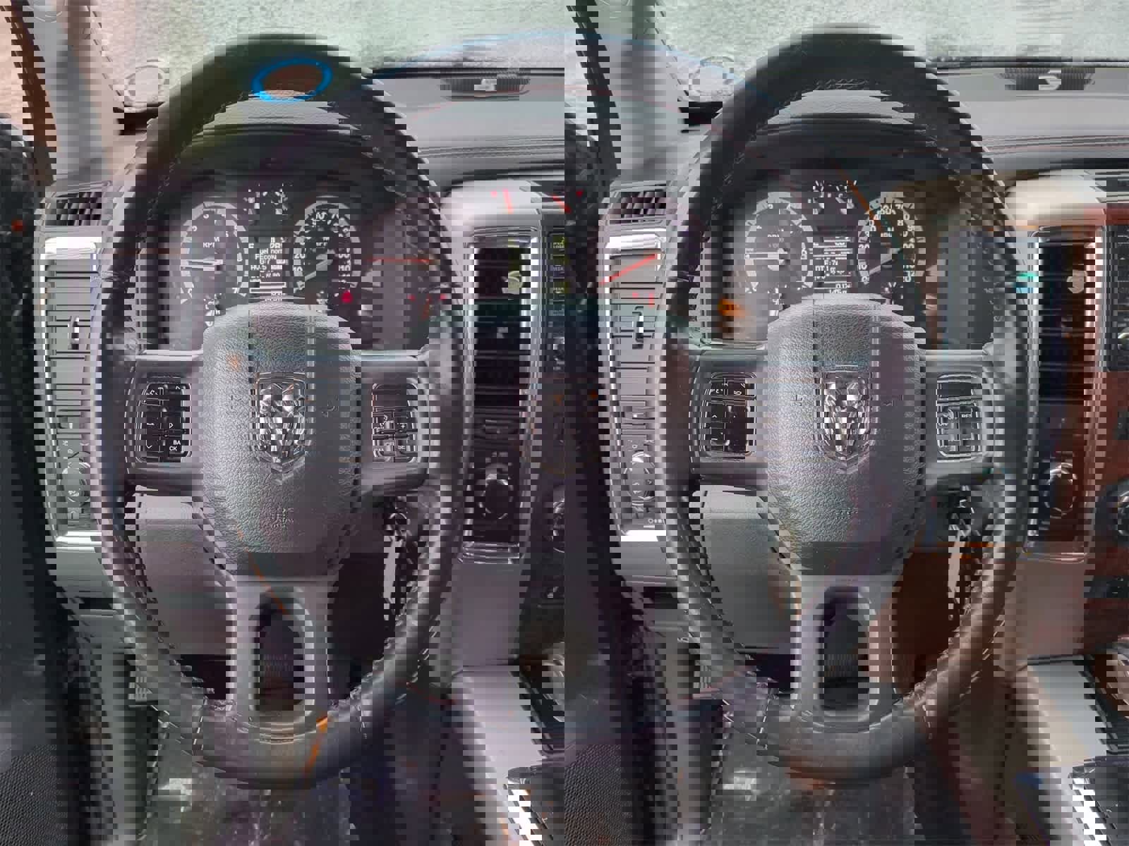 Used 2012 RAM 1500 Laramie Longhorn image 23