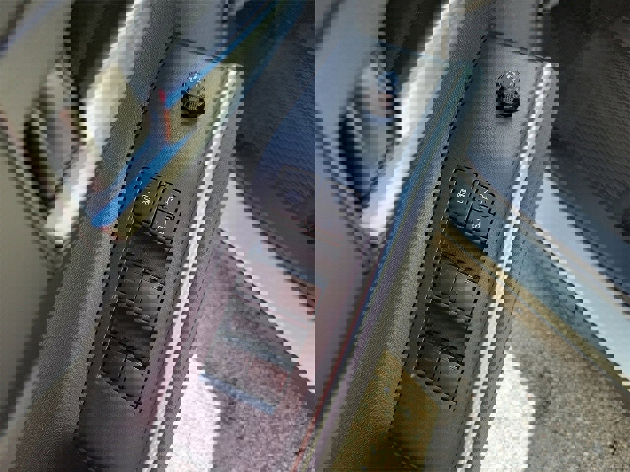 Used 2024 Toyota Highlander LE image 15