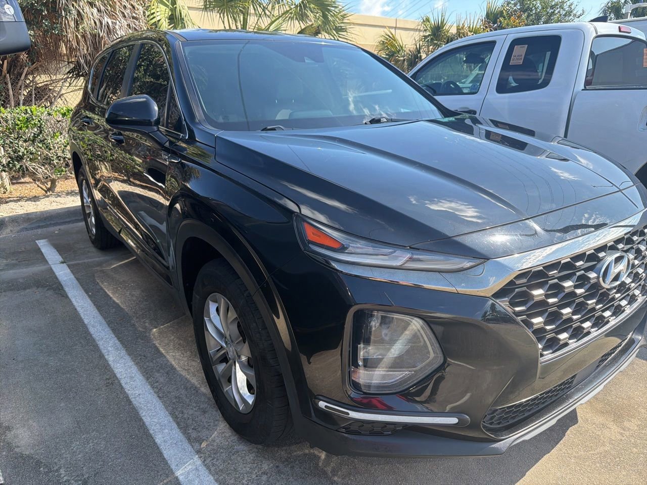 Used 2019 Hyundai Santa Fe SE FWD image 1