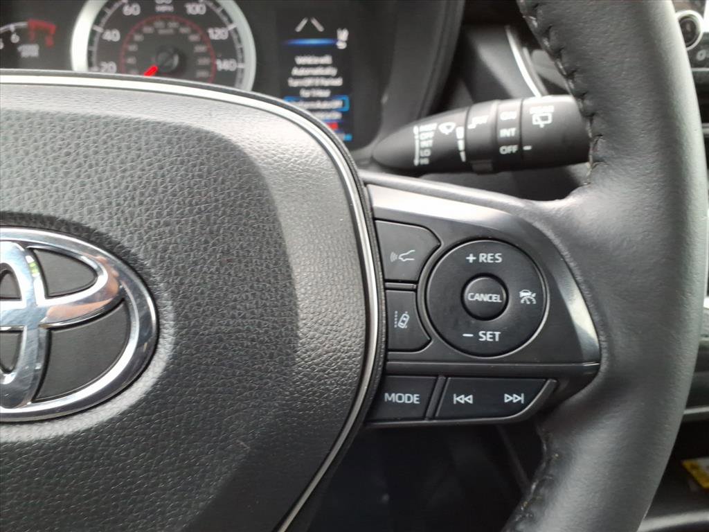 Certified 2022 Toyota Corolla Cross LE image 16
