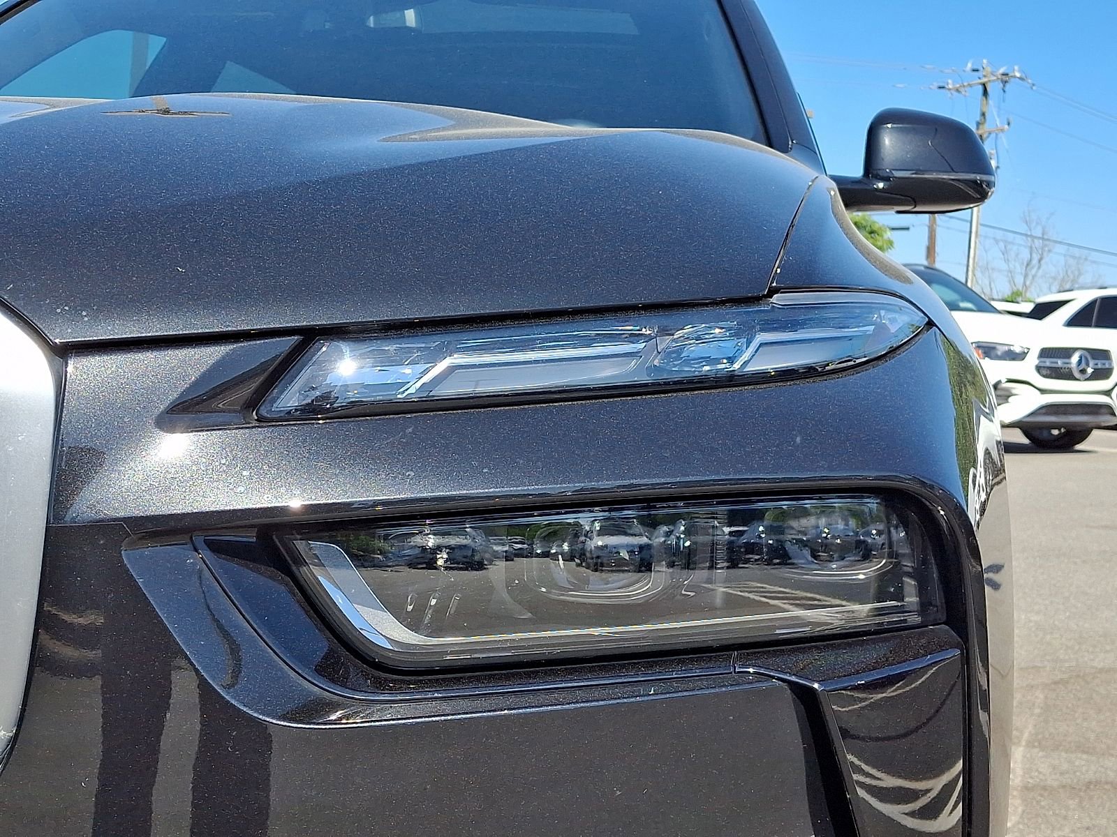 Used 2025 BMW X7 xDrive40i w/ Executive Package AWD/4WD image 9