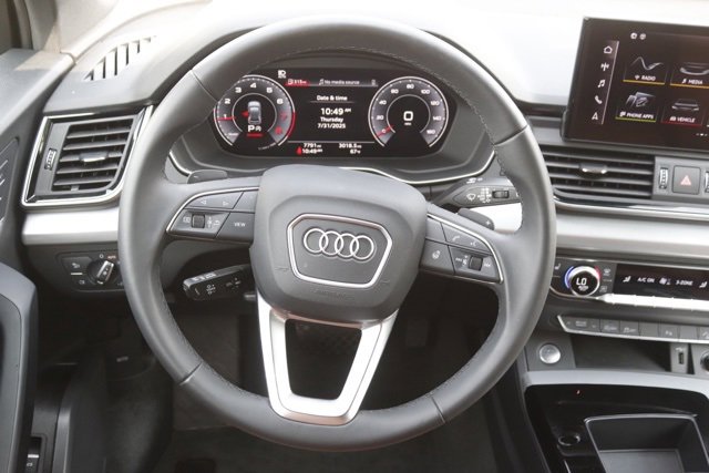 Used 2025 Audi Q5 2.0T Premium w/ Convenience Plus Package image 20