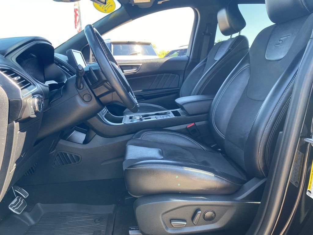 Used 2022 Ford Edge ST w/ Equipment Group 401A image 22