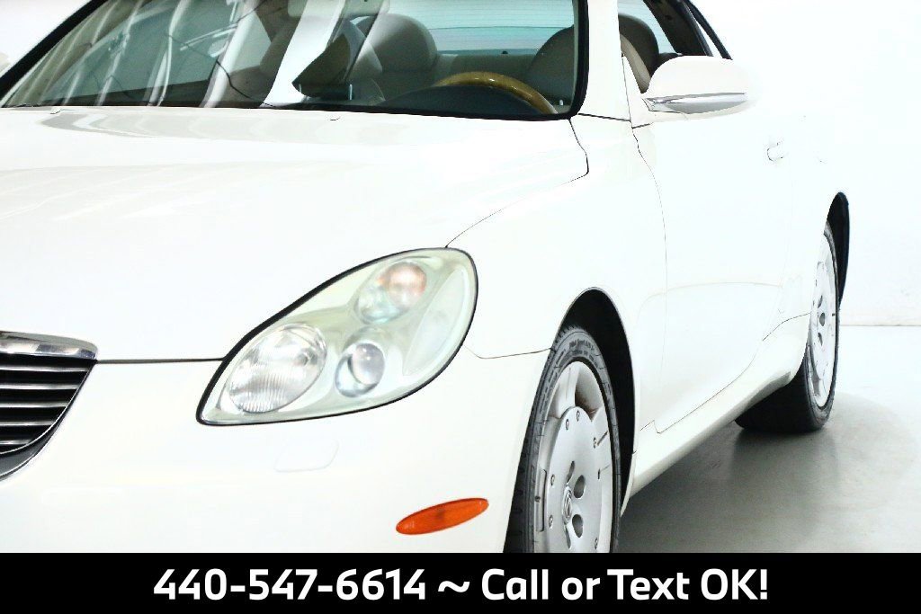 Used 2003 Lexus SC 430 Convertible image 3
