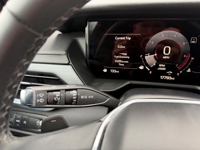 Certified 2025 GMC Acadia Elevation image 22