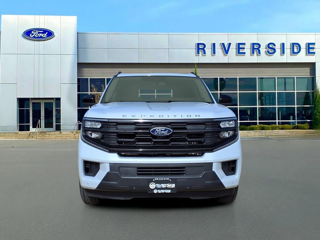 Used 2025 Ford Expedition Active image 2
