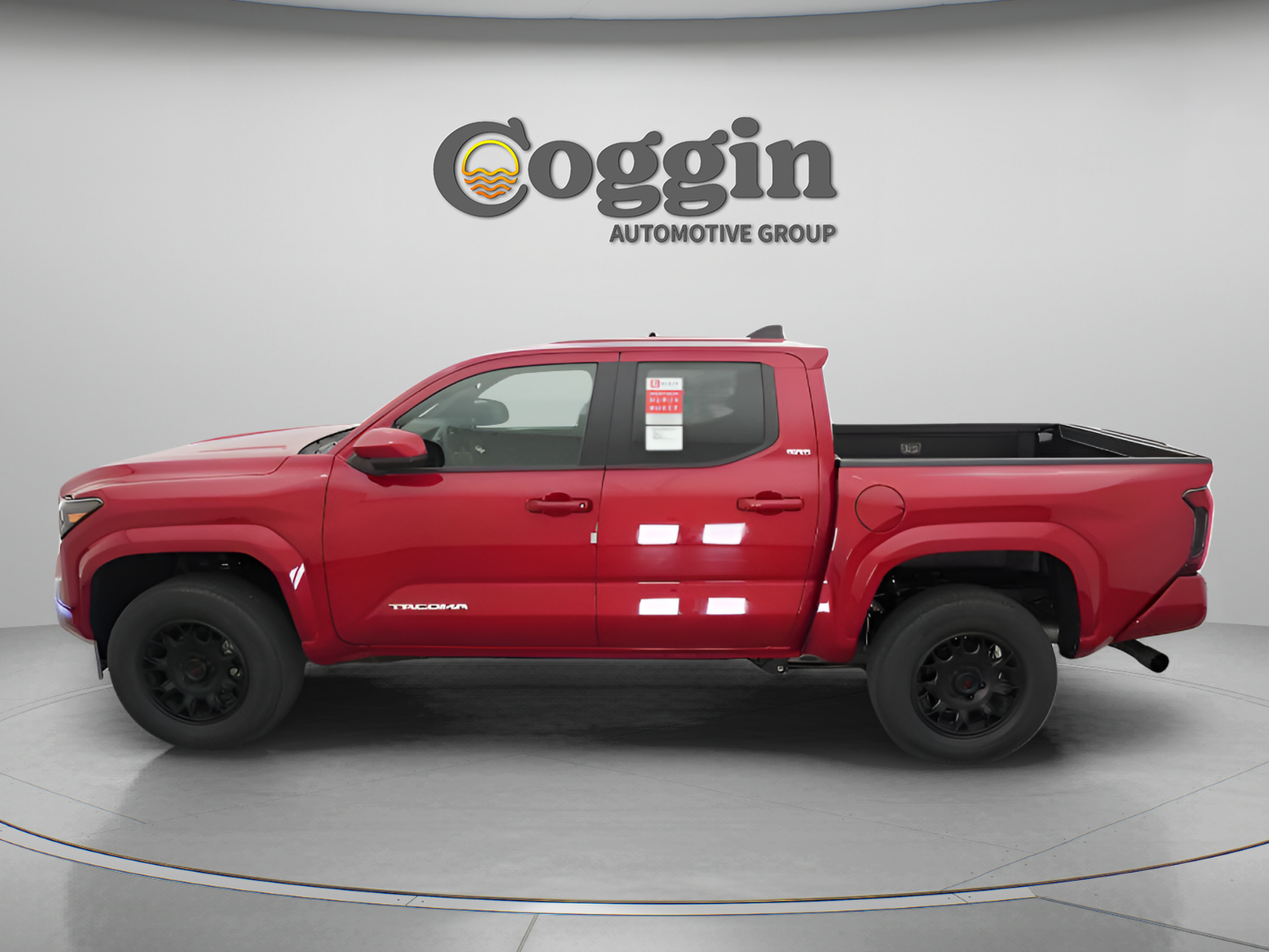 Used 2025 Toyota Tacoma SR5 AWD/4WD image 6