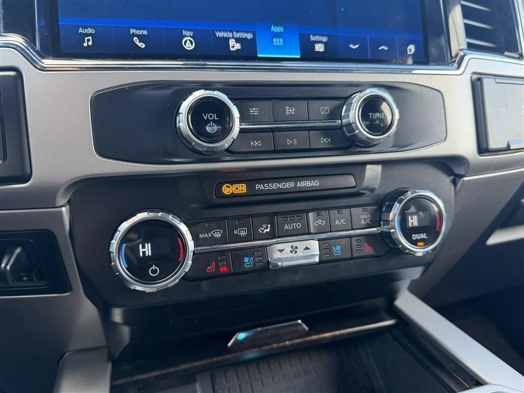 Used 2022 Ford F350 Lariat w/ Lariat Ultimate Package AWD/4WD image 31