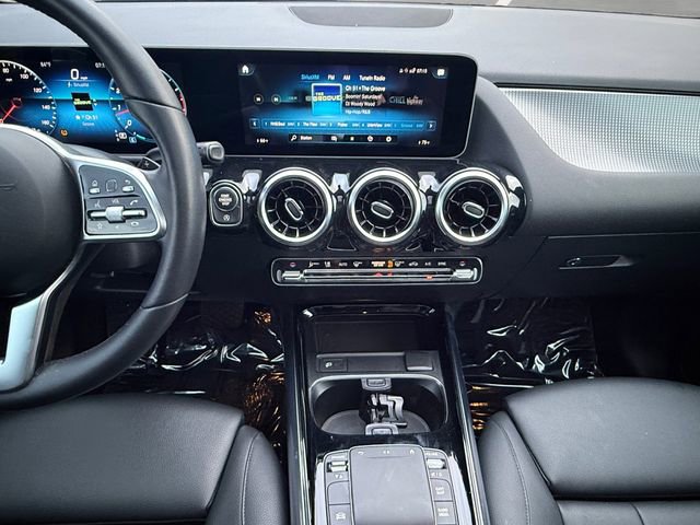 Used 2021 Mercedes-Benz GLA 250 w/ Premium Package image 3