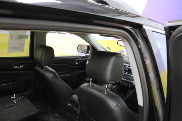 Used 2018 GMC Acadia SLT AWD/4WD image 10