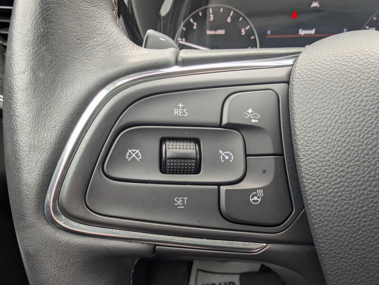Used 2023 Buick Envision Preferred image 15