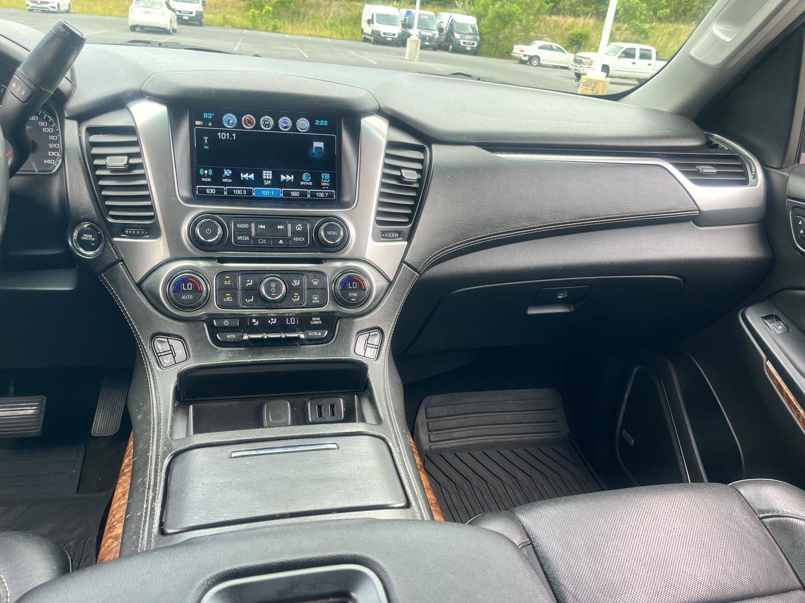 Used 2018 Chevrolet Tahoe Premier AWD/4WD image 34