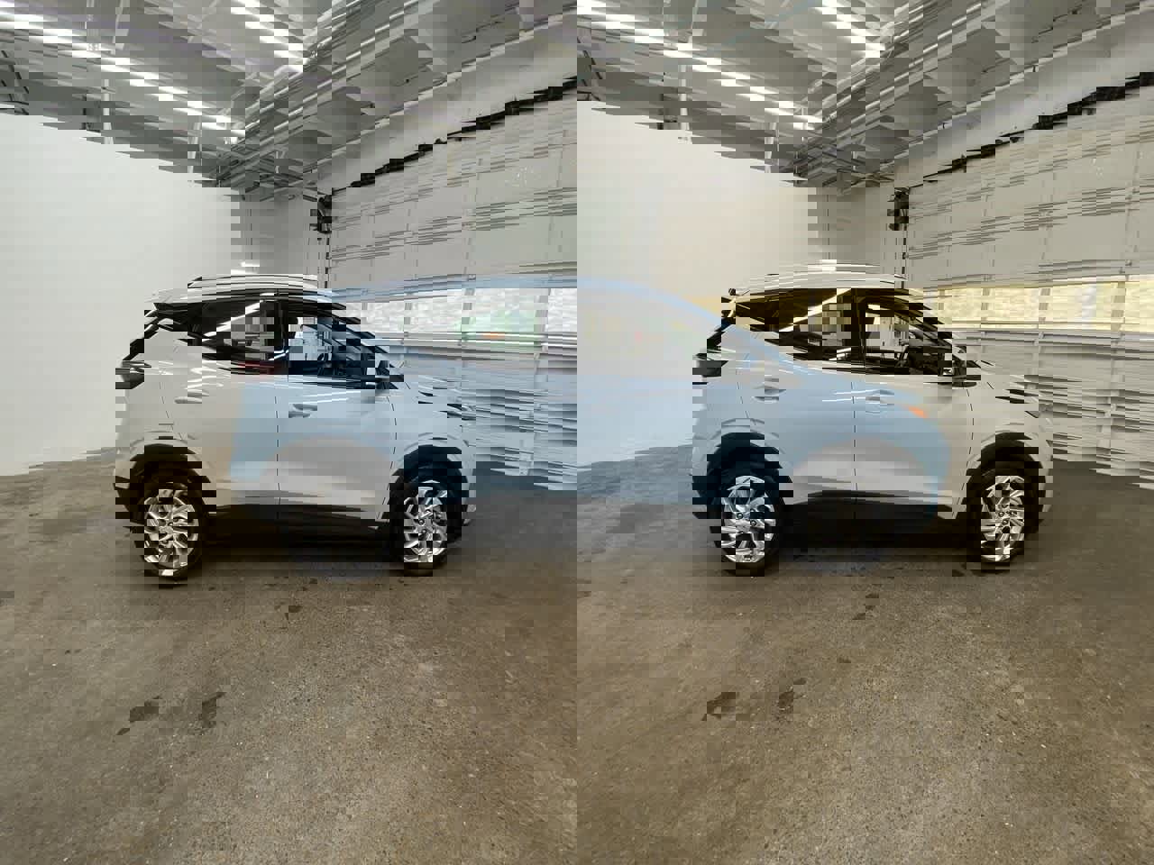 Used 2023 Chevrolet Bolt EUV LT image 7