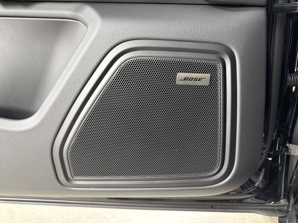 New 2026 Porsche Macan AWD/4WD image 35