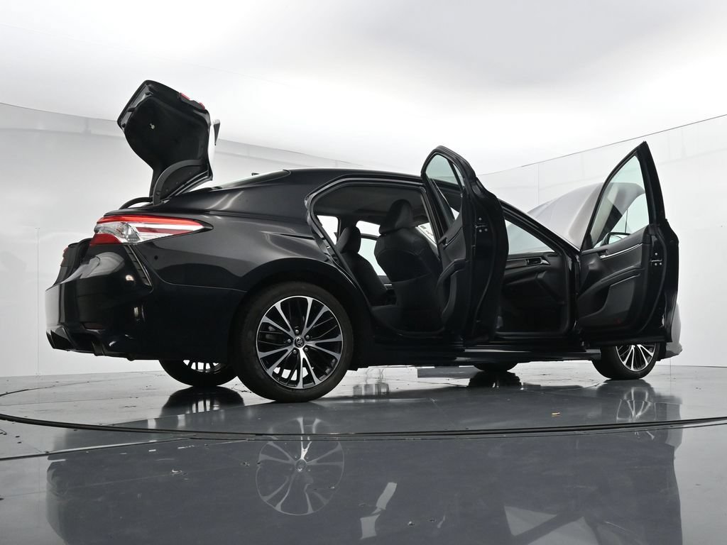 Used 2020 Toyota Camry SE w/ Audio Package FWD image 44
