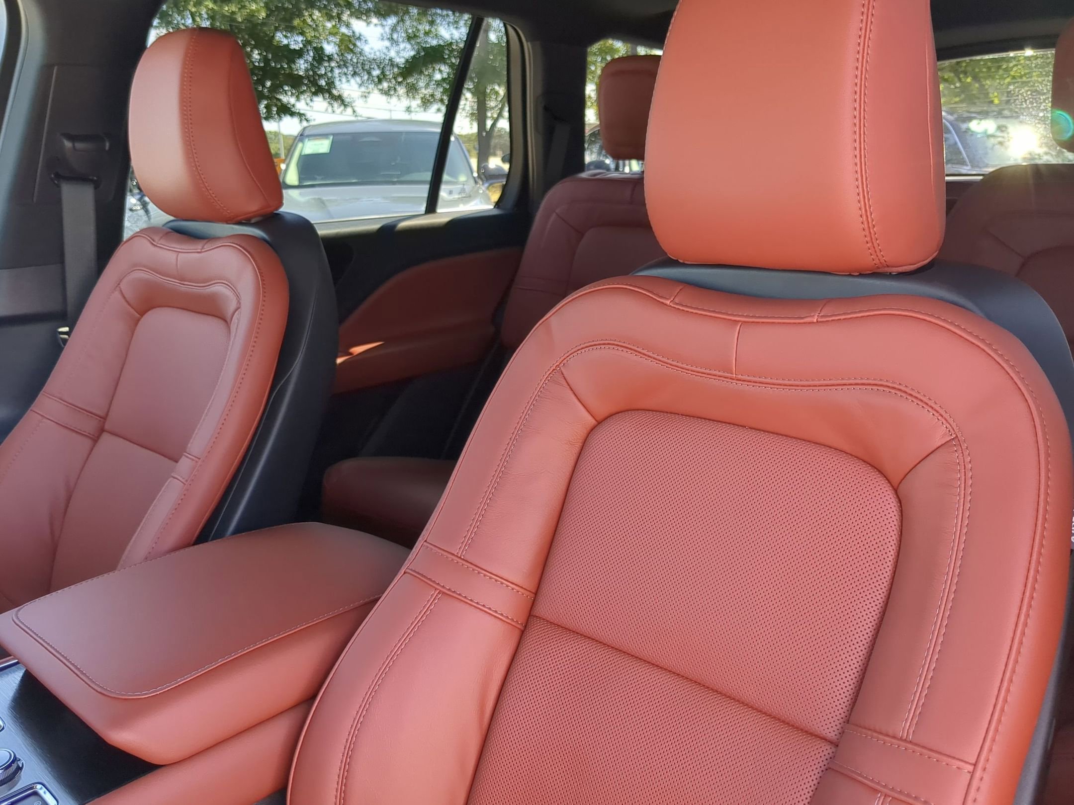 New 2025 Lincoln Aviator Reserve image 10